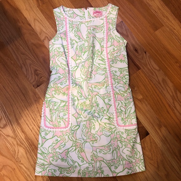 Lilly Pulitzer Dresses & Skirts - Lilly Pulitzer Shift Dress-Lilly Pad Print | Sz 6